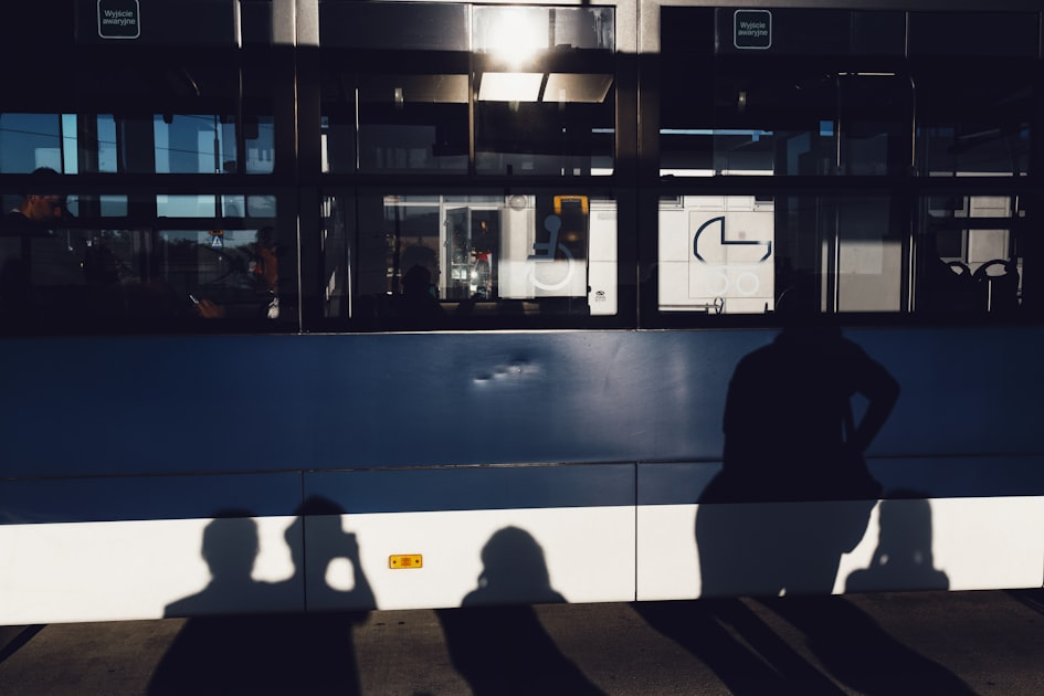 Airport Transfers Made Easy with Mansfield Charters